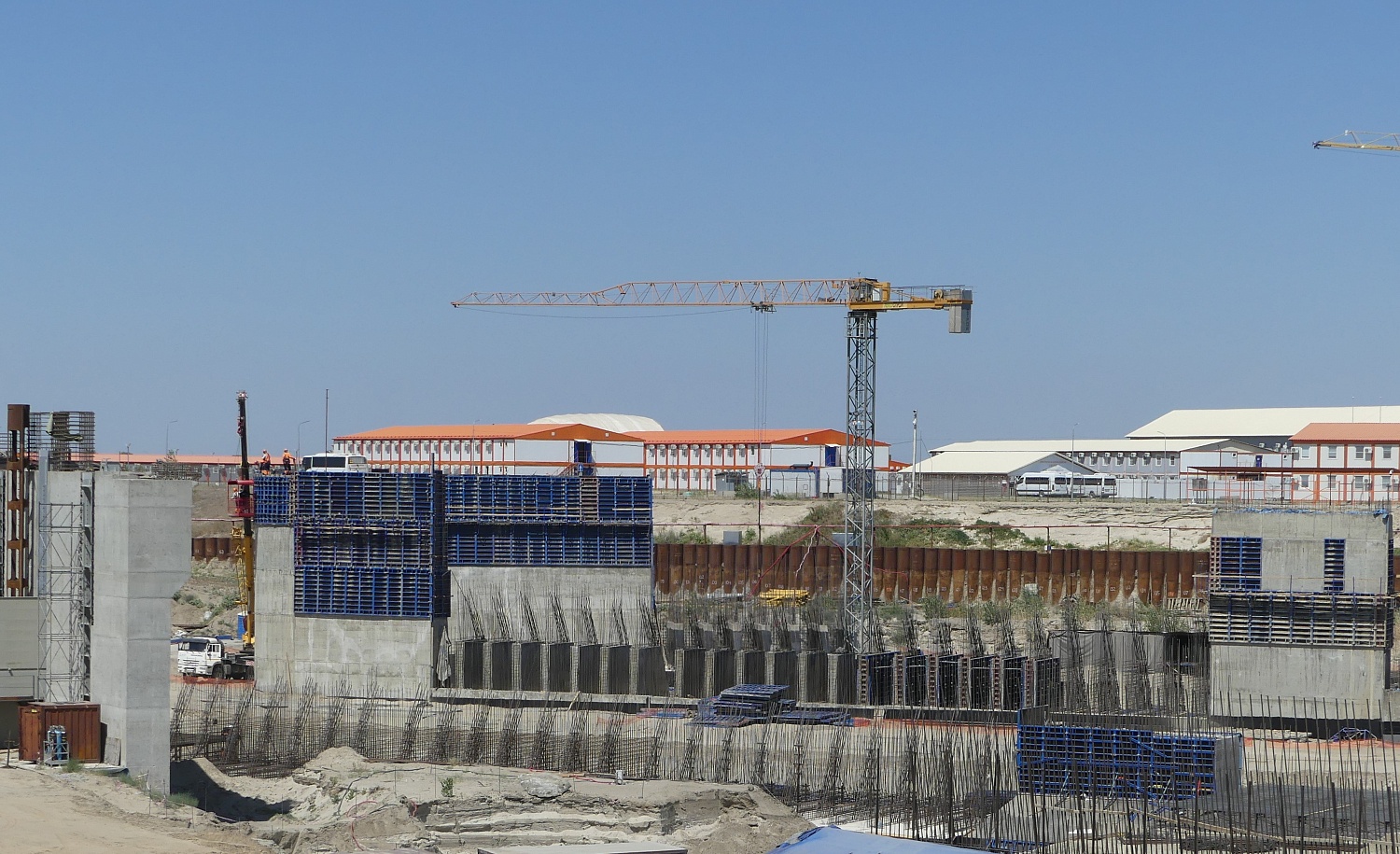 Pаботы по строительству первого пускового комплекса Багаевского гидроузла на р. Дон продолжаются